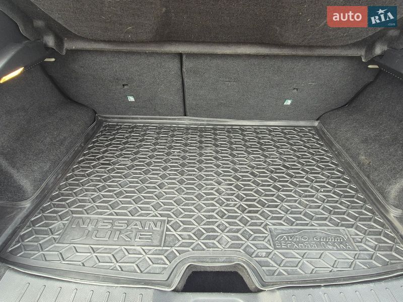 Внедорожник / Кроссовер Nissan Juke 2023 в Киеве
