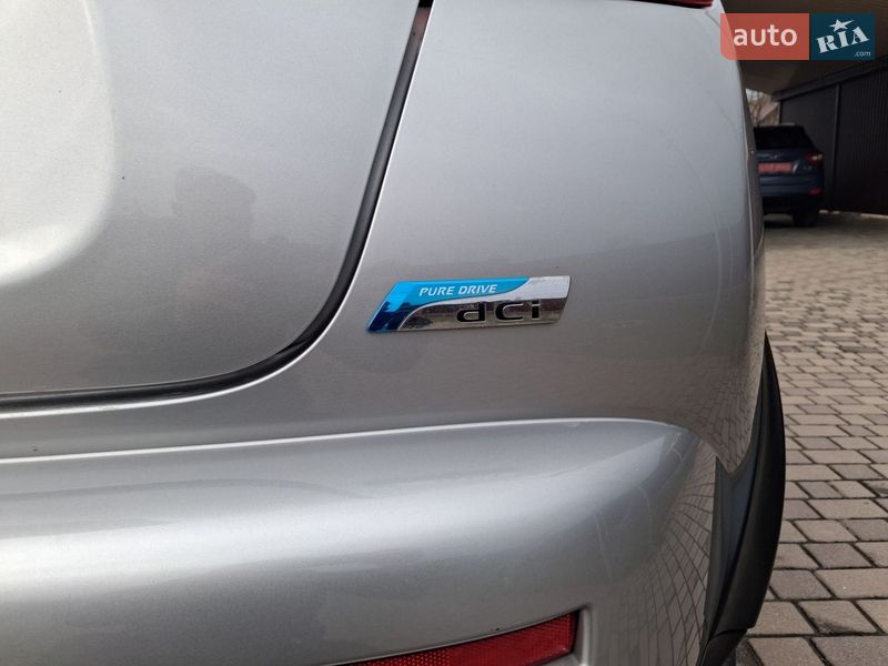 Позашляховик / Кросовер Nissan Juke 2011 в Калуші