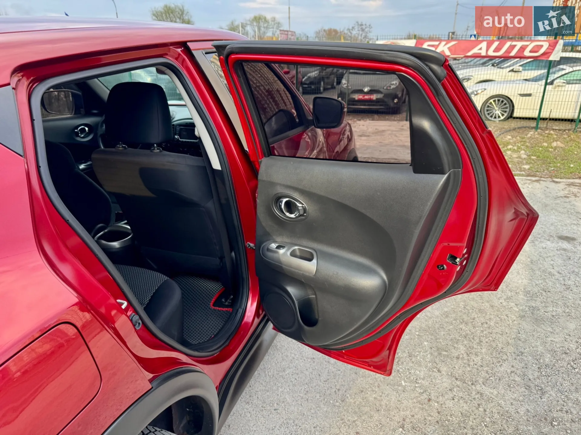 2017 Nissan Juke - мініатюра 21