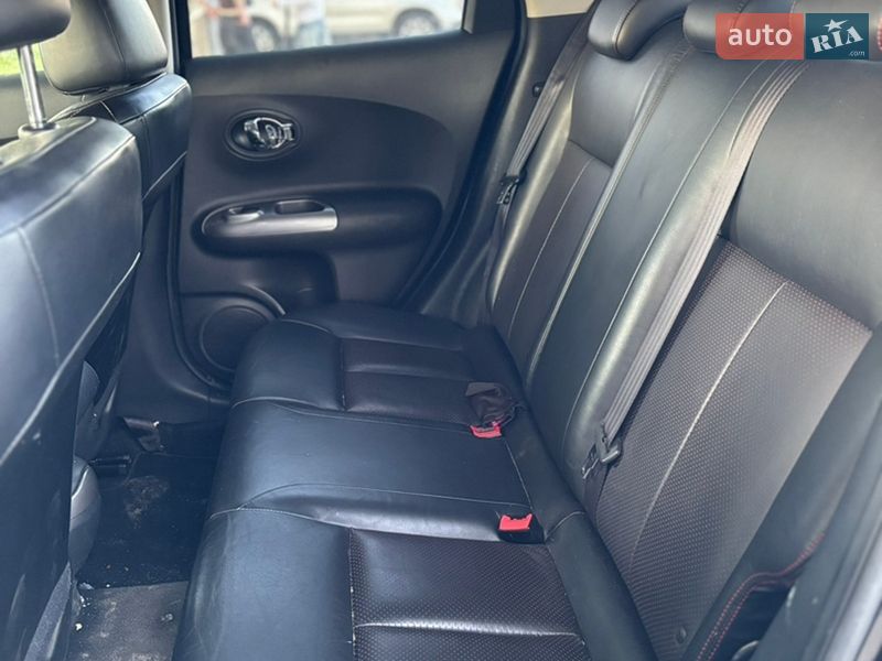 Позашляховик / Кросовер Nissan Juke 2011 в Києві