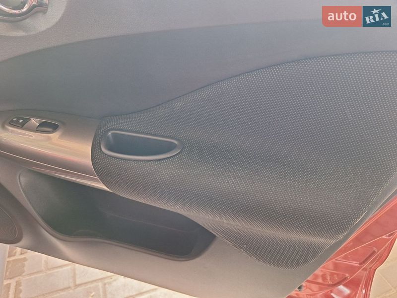 Позашляховик / Кросовер Nissan Juke 2013 в Броварах фото 29 Позашляховик / Кросовер Nissan Juke 2013 в Броварах