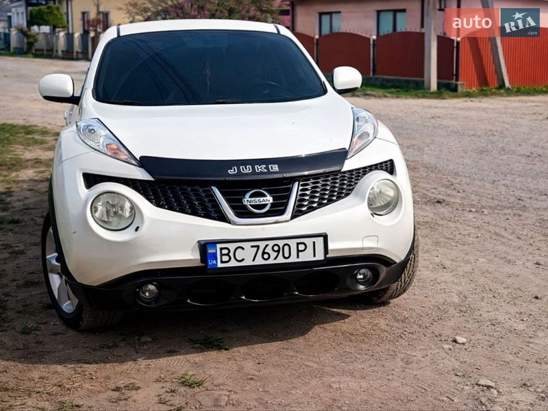 Внедорожник / Кроссовер Nissan Juke 2013 в Сваляве фото Внедорожник / Кроссовер Nissan Juke 2013 в Сваляве