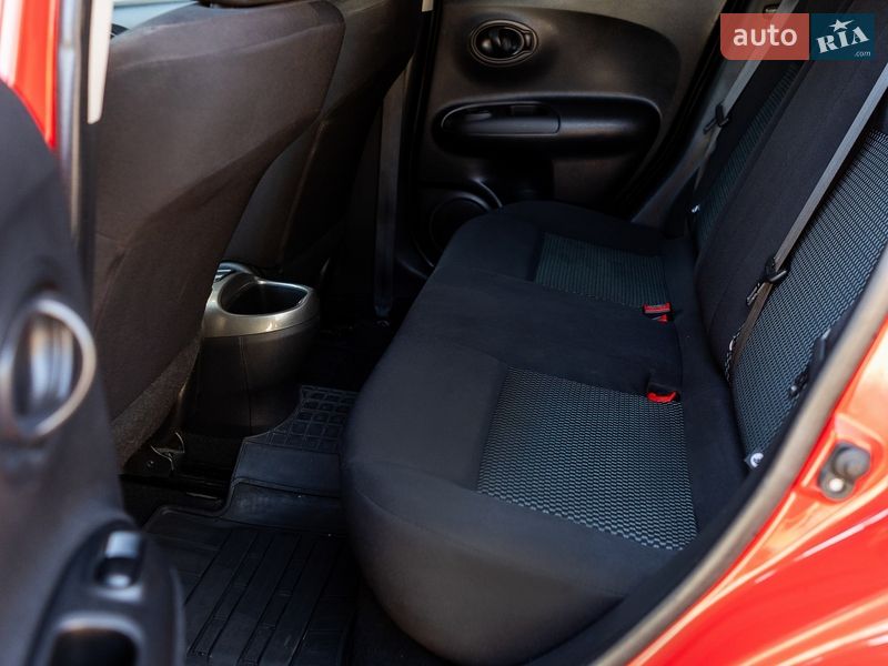 Внедорожник / Кроссовер Nissan Juke 2017 в Киеве