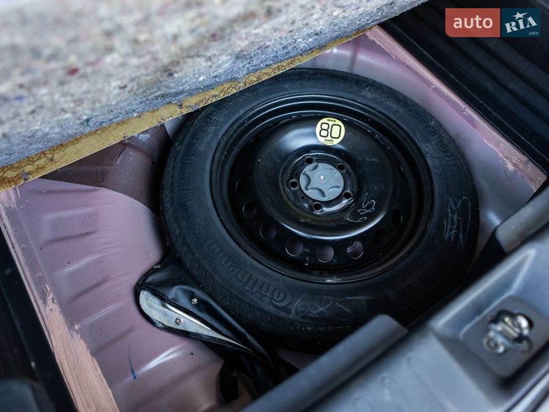 Внедорожник / Кроссовер Nissan Juke 2017 в Киеве