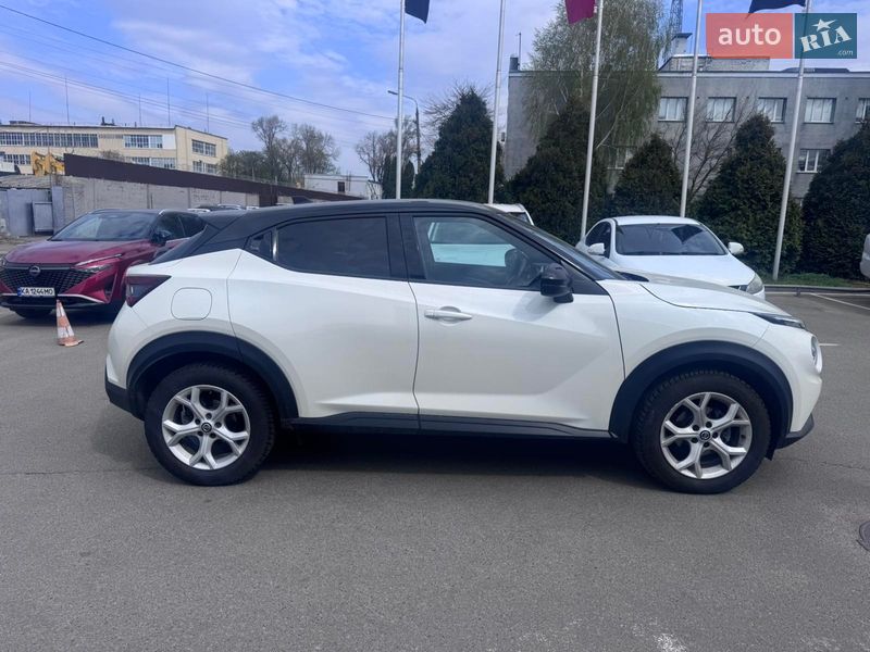 Внедорожник / Кроссовер Nissan Juke 2022 в Киеве