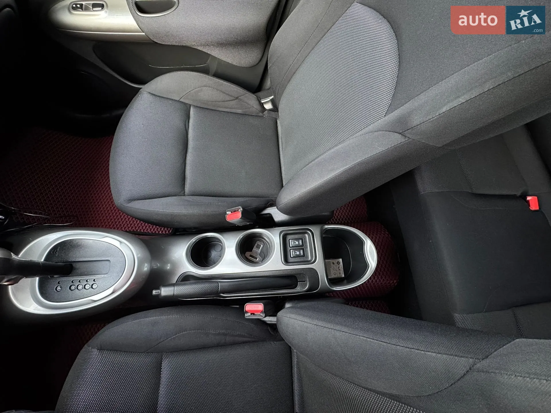 2012 Nissan Juke - мініатюра 18