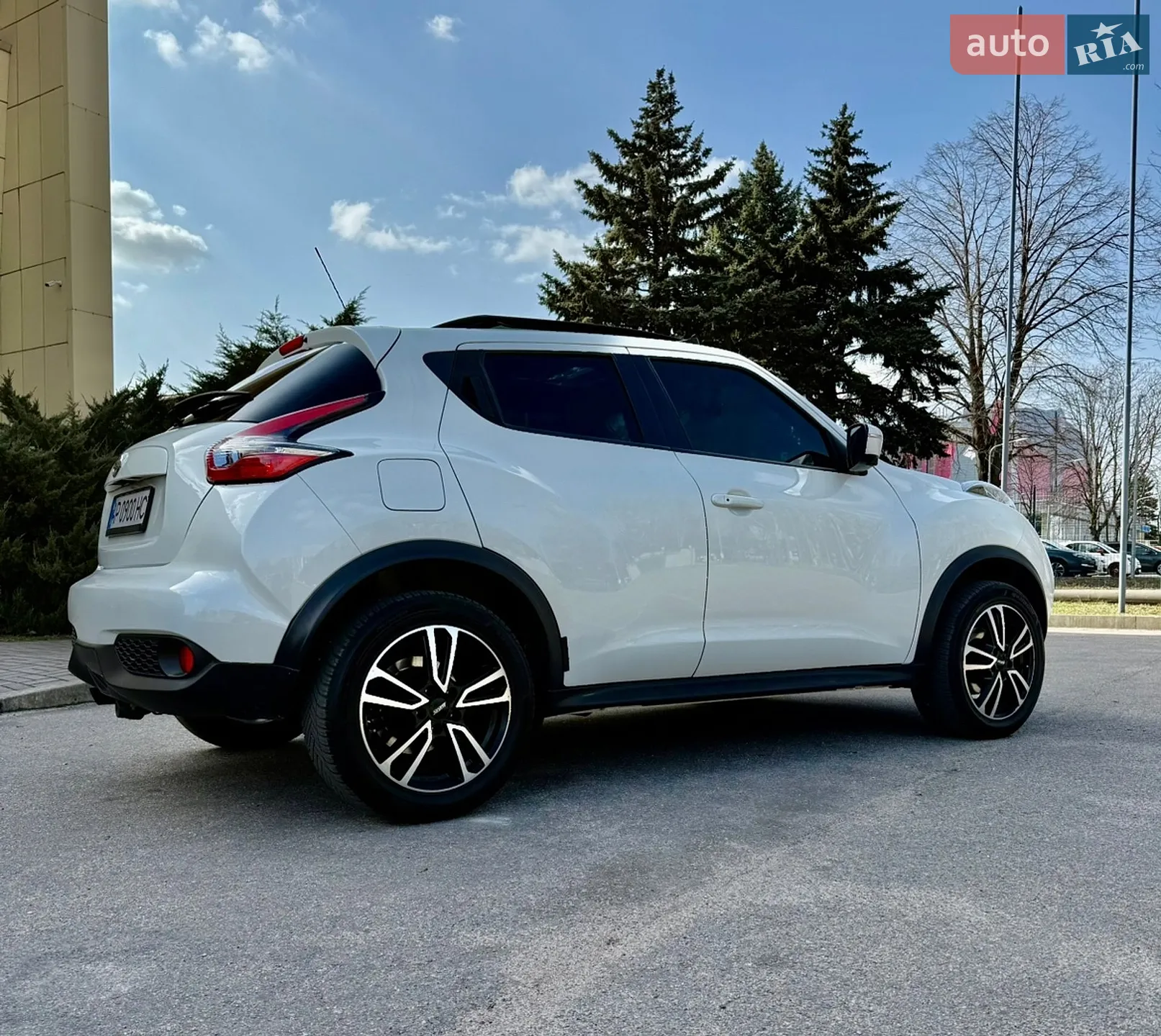 2015 Nissan Juke - мініатюра 11