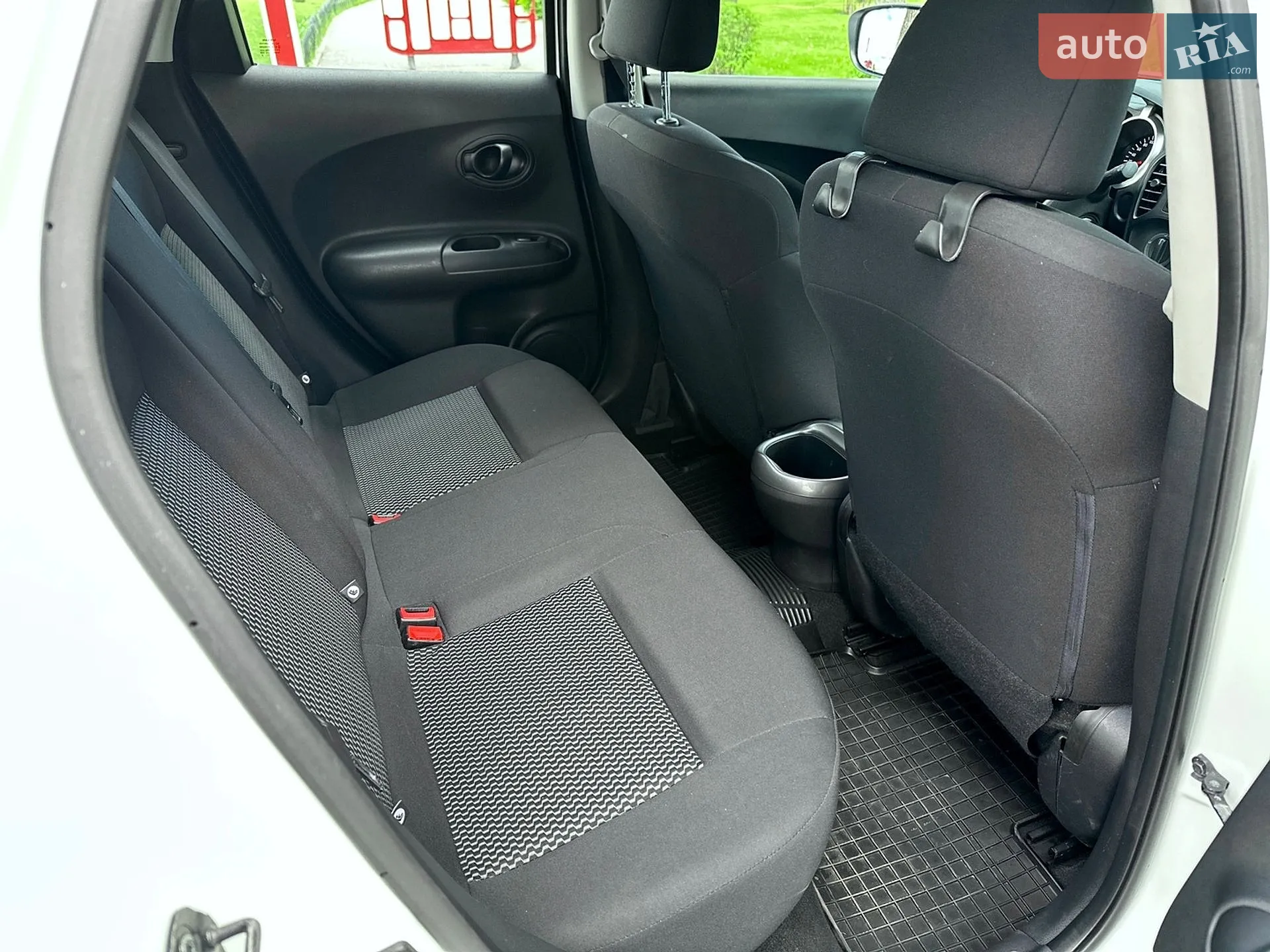 2016 Nissan Juke - мініатюра 14