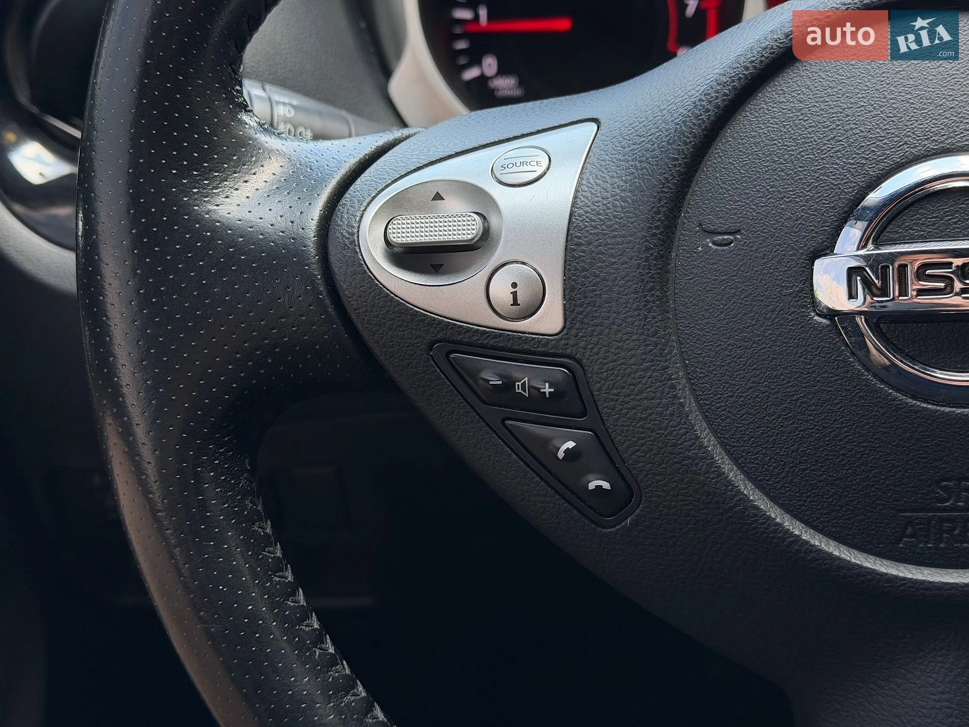 2015 Nissan Juke - мініатюра 41