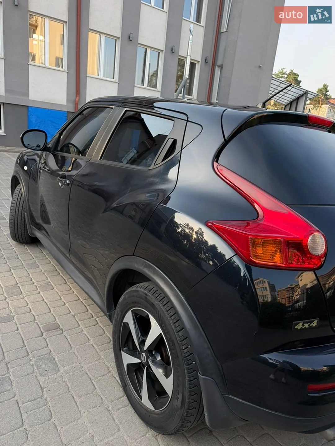 2011 Nissan Juke - мініатюра 2