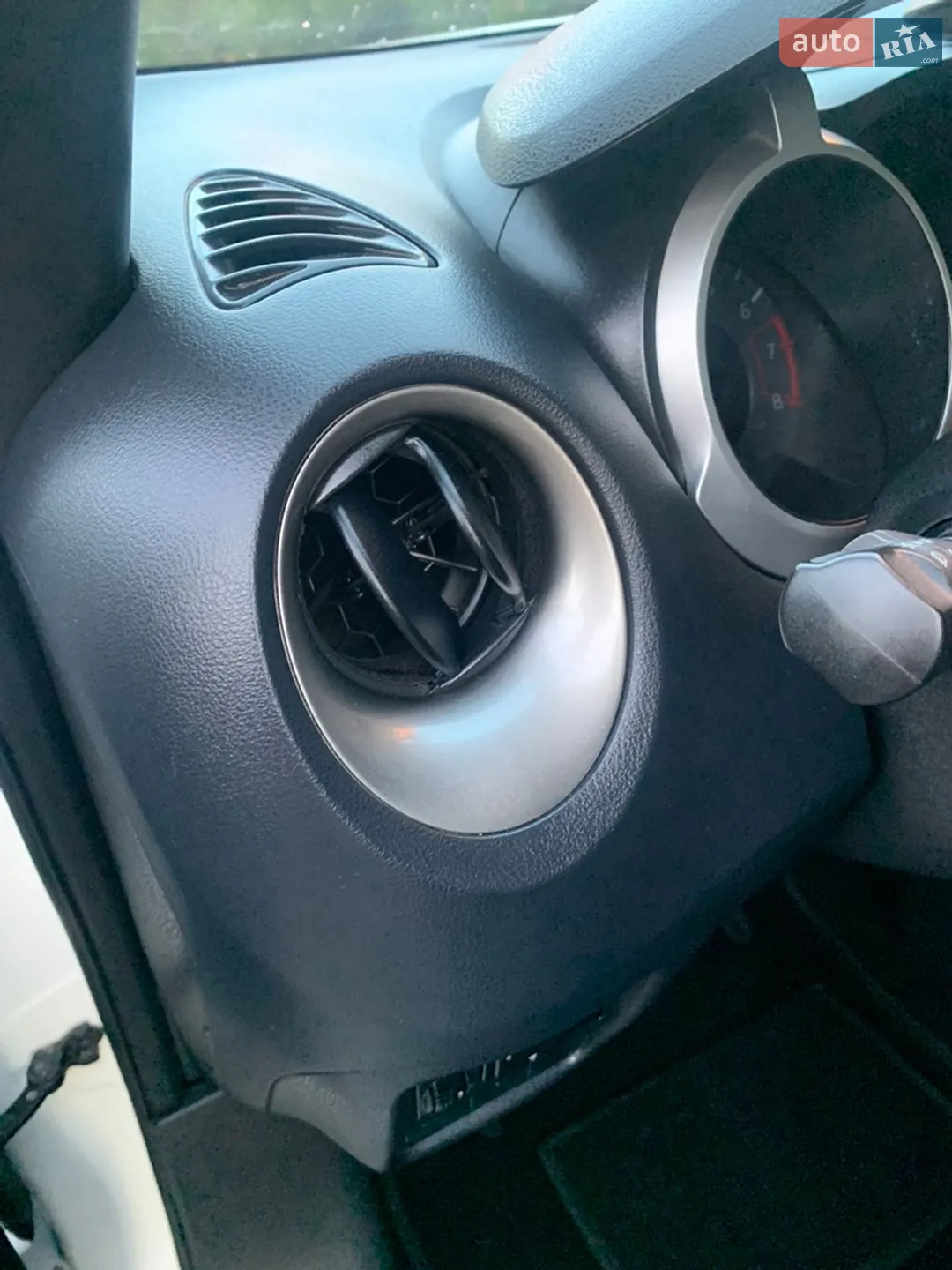 2012 Nissan Juke - мініатюра 33