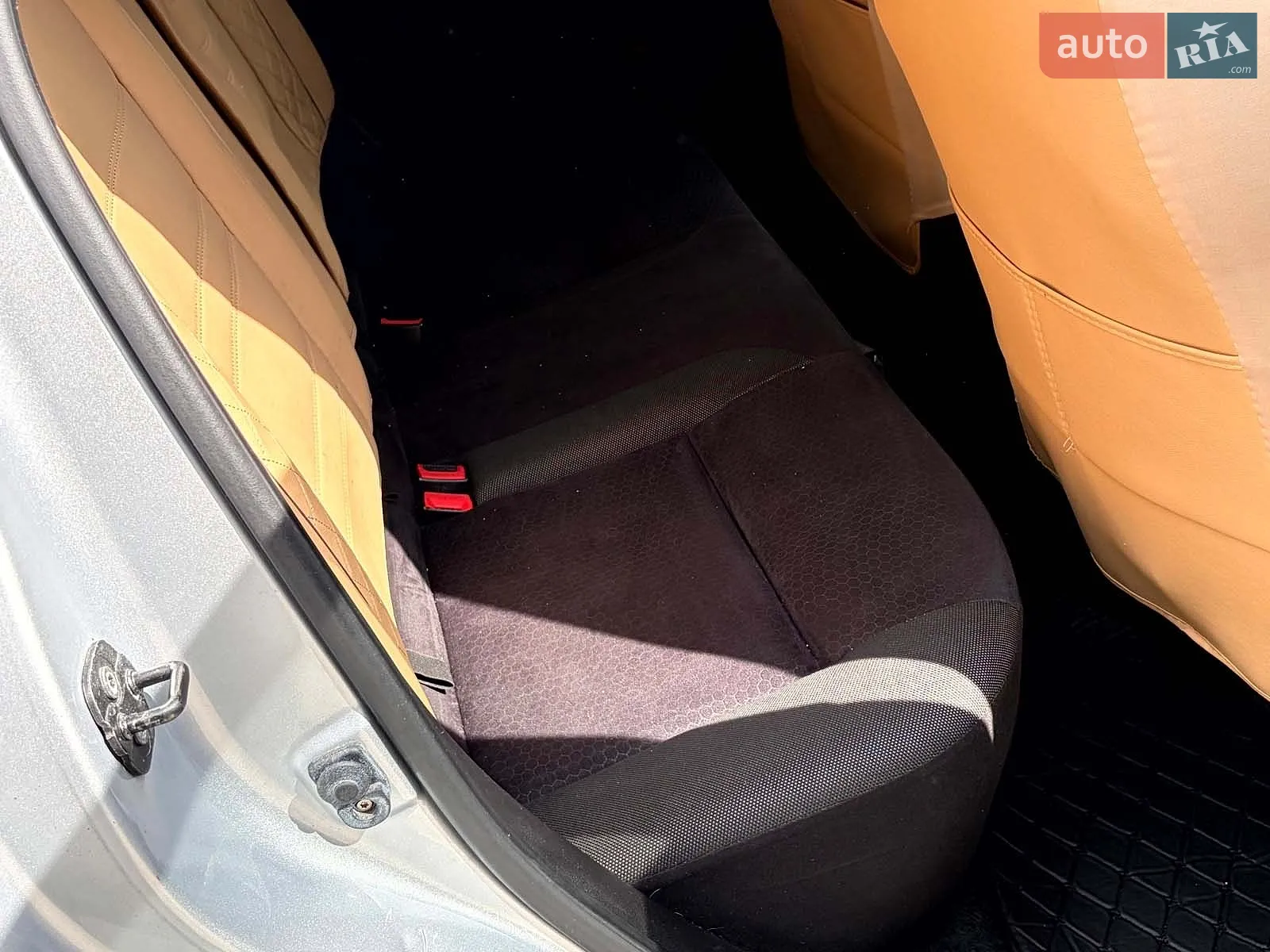 2011 Nissan Juke - мініатюра 21