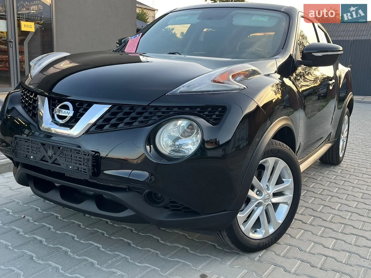 2017 Nissan Juke - мініатюра 2