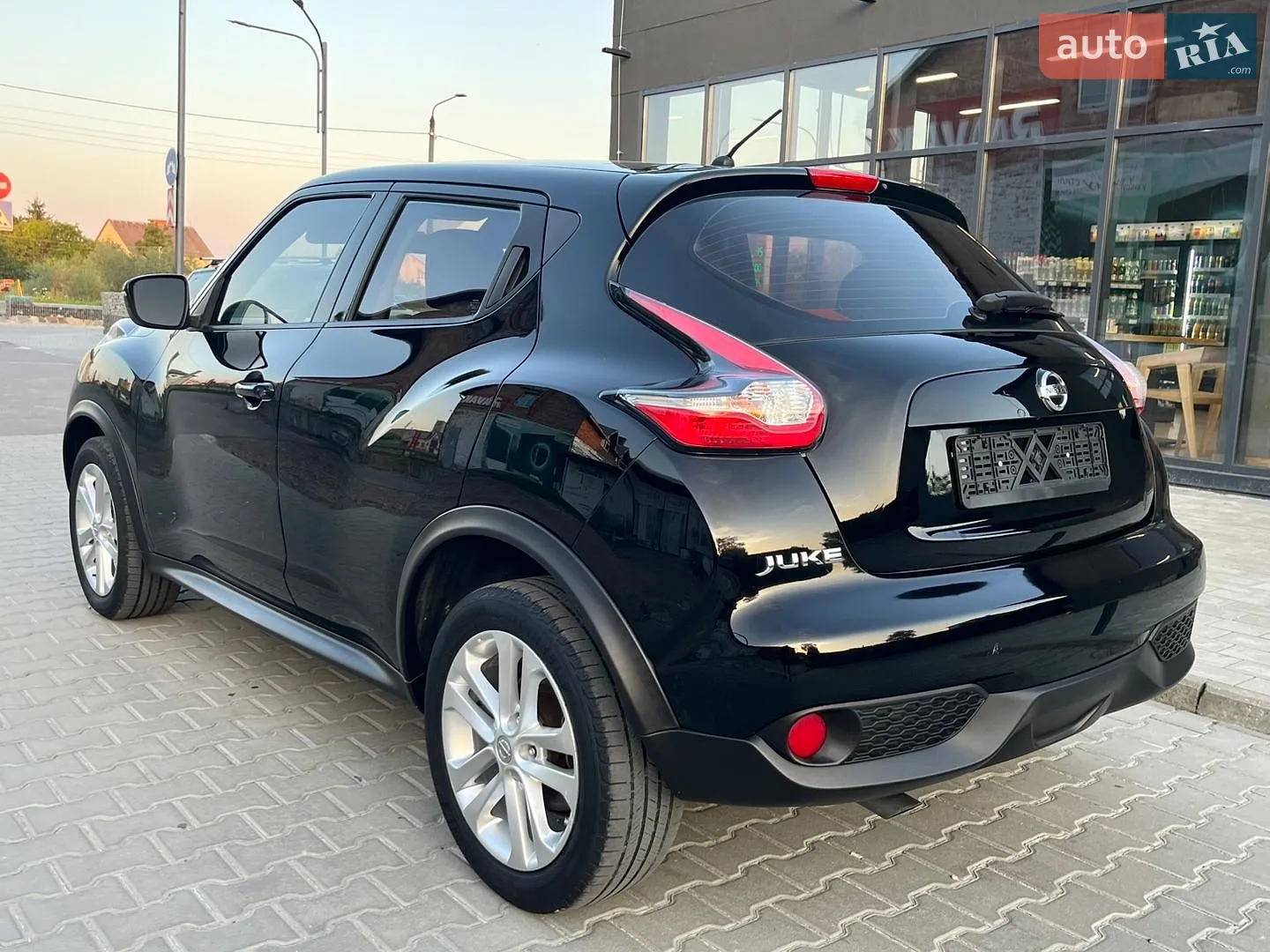 2017 Nissan Juke - мініатюра 18