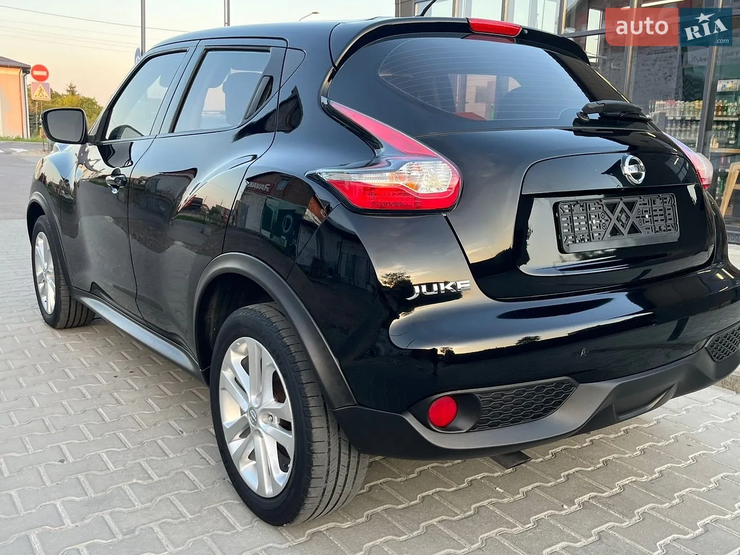 2017 Nissan Juke - мініатюра 16
