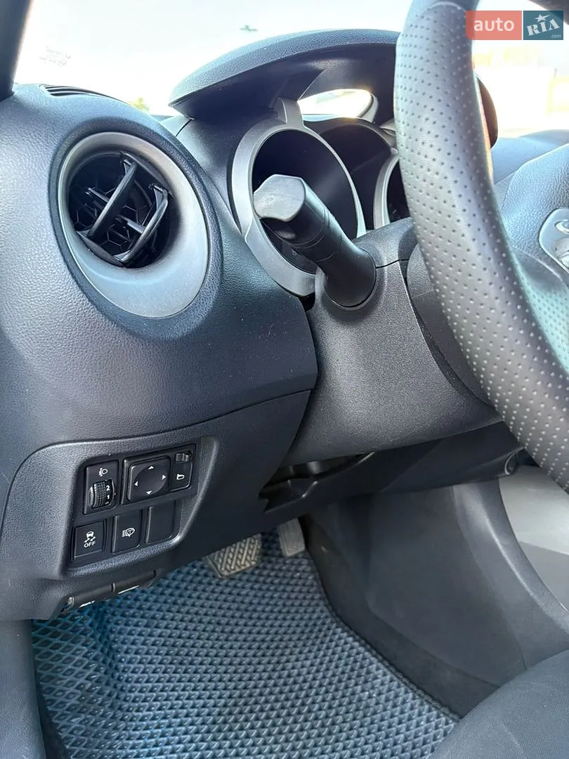 2012 Nissan Juke - мініатюра 18