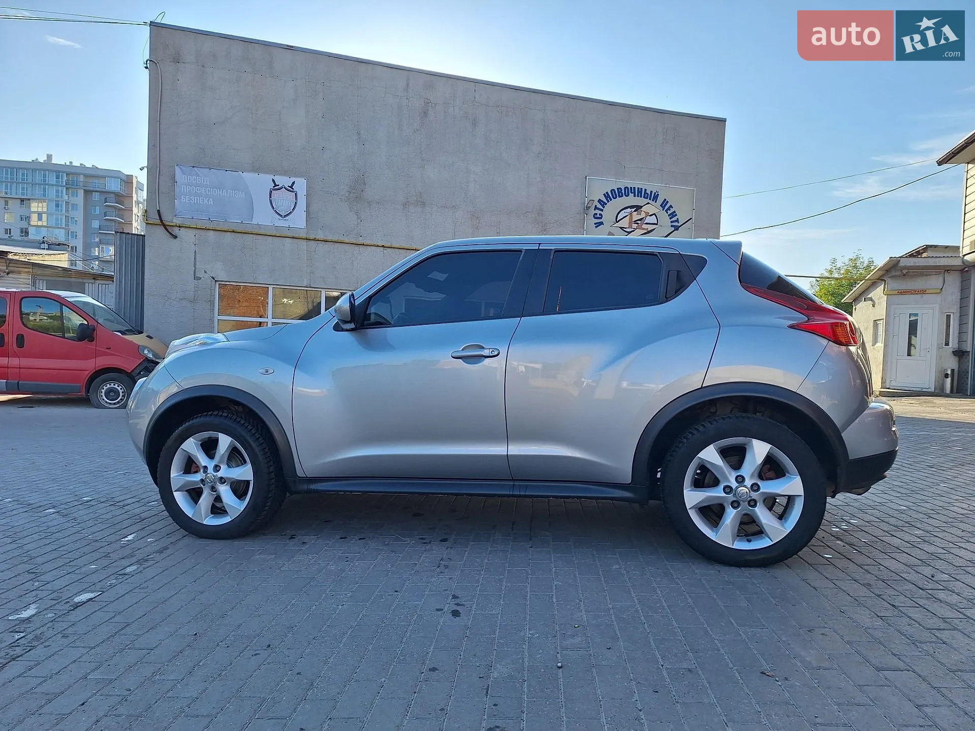 2010 Nissan Juke - мініатюра 2