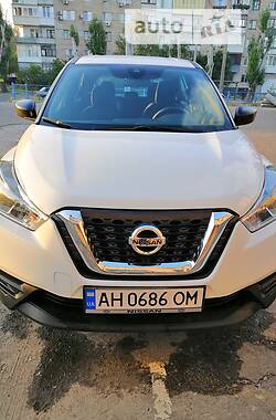 Позашляховик / Кросовер Nissan Kicks 2020 в 