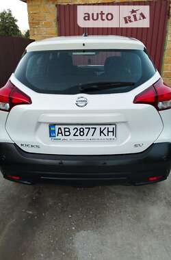 Позашляховик / Кросовер Nissan Kicks 2020 в 