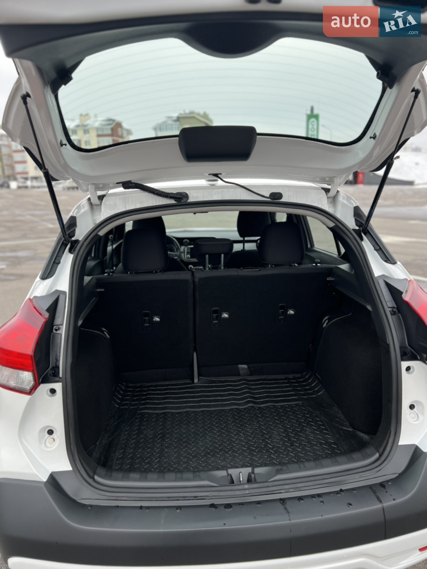 2019 Nissan Kicks - мініатюра 7