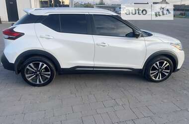 Внедорожник / Кроссовер Nissan Kicks 2019 в Ужгороде