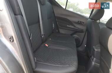 Позашляховик / Кросовер Nissan Kicks 2021 в 