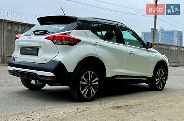 Позашляховик / Кросовер Nissan Kicks 2018 в 