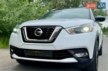 Позашляховик / Кросовер Nissan Kicks 2018 в 