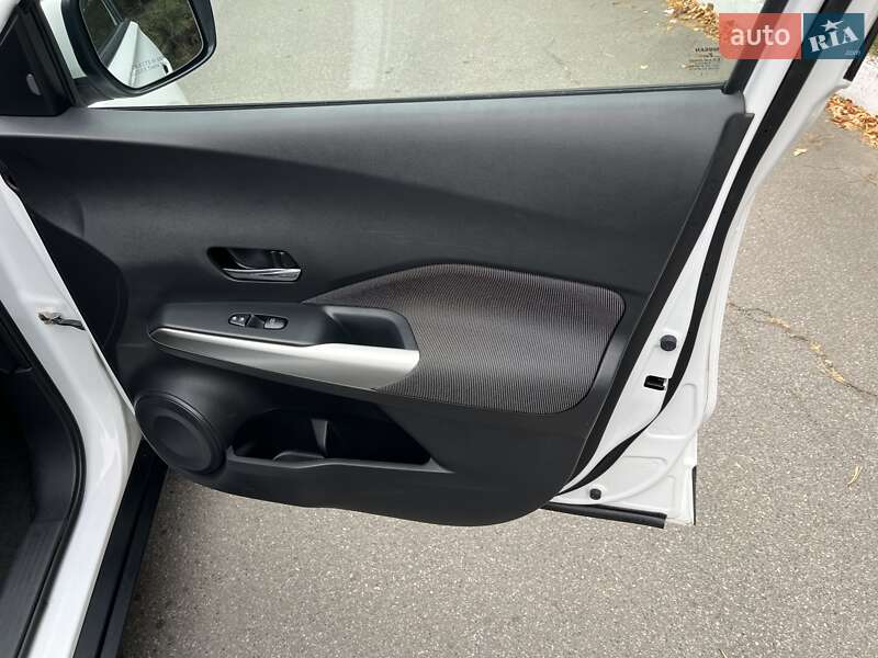 Внедорожник / Кроссовер Nissan Kicks 2018 в Днепре фото 33 Внедорожник / Кроссовер Nissan Kicks 2018 в Днепре