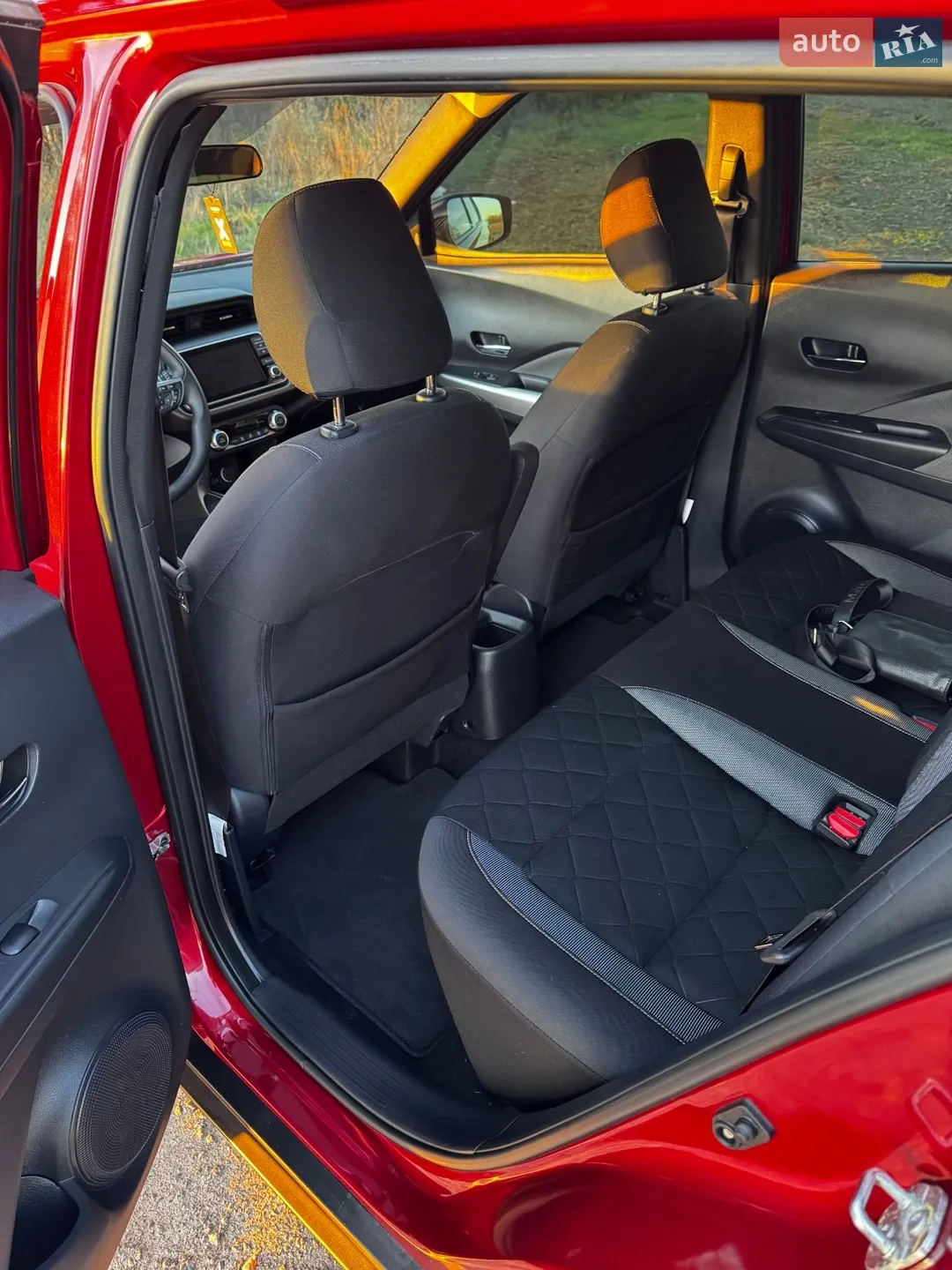 2019 Nissan Kicks - мініатюра 8