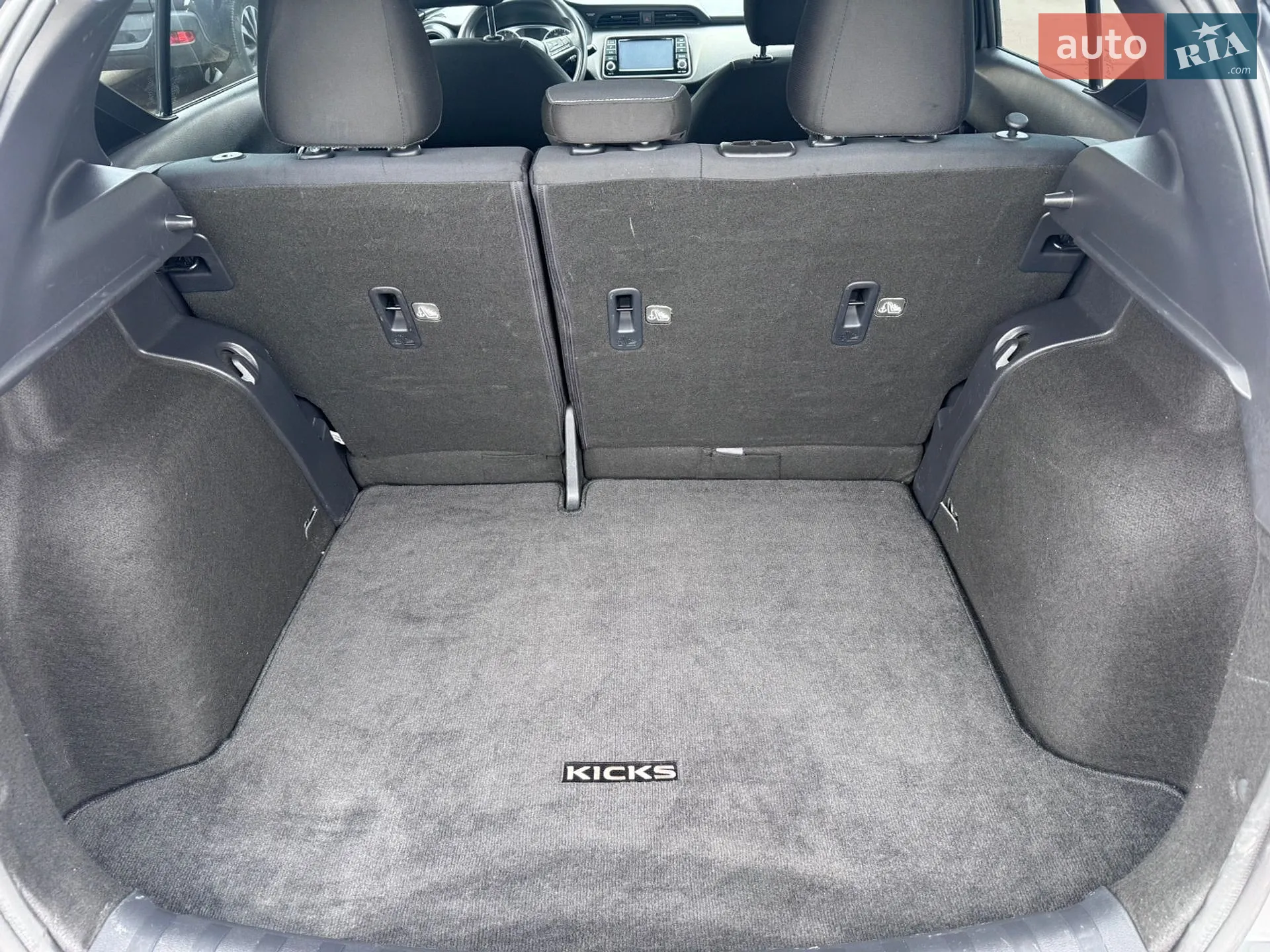 2019 Nissan Kicks - мініатюра 16