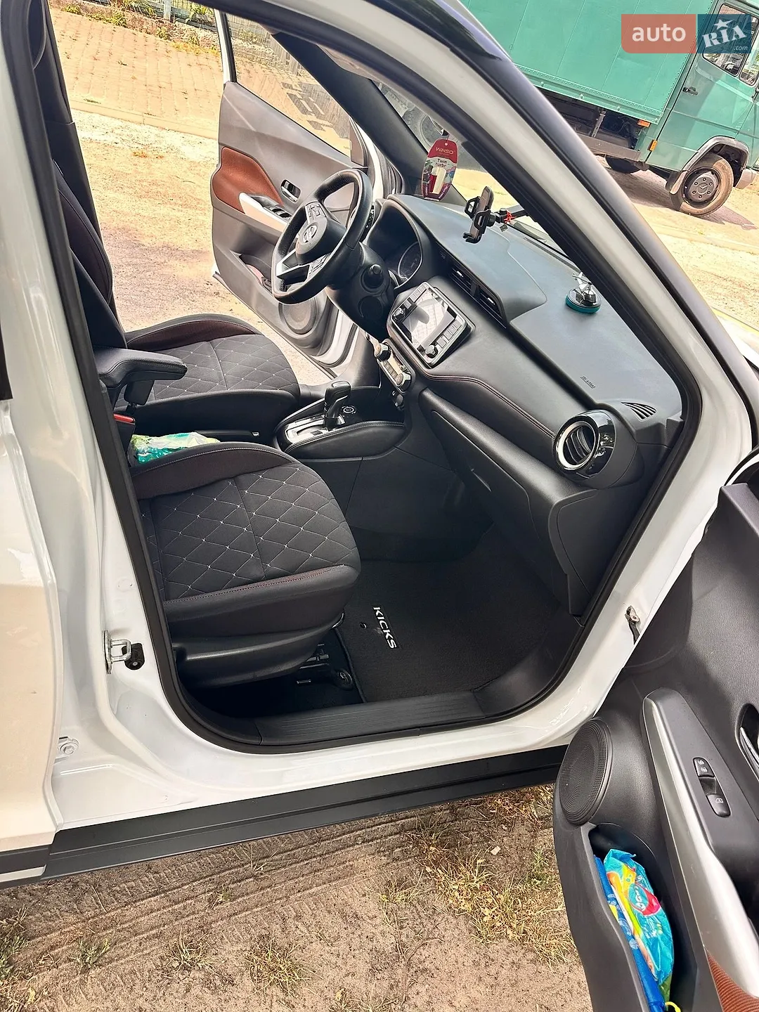 2019 Nissan Kicks - мініатюра 12