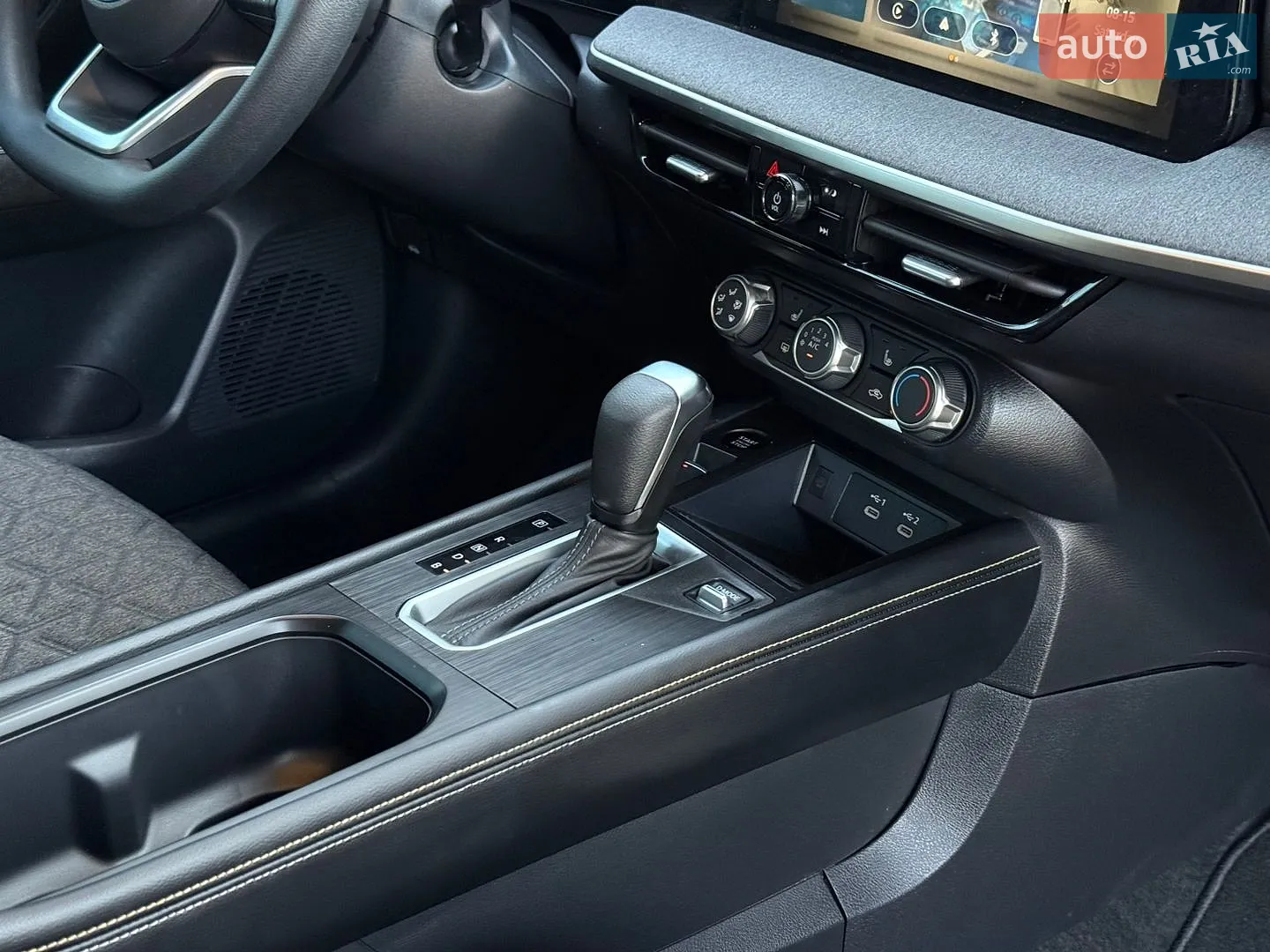 2025 Nissan Kicks - мініатюра 35