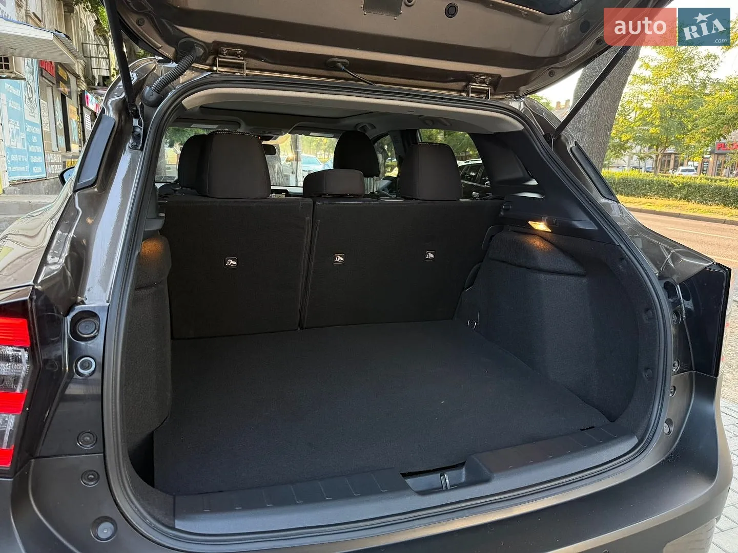 2025 Nissan Kicks - мініатюра 38