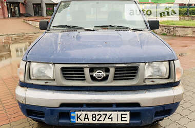 Пикап Nissan King Cab 1998 в Киеве
