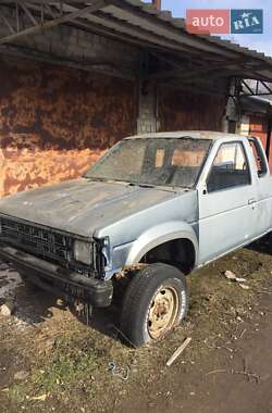 Пікап Nissan King Cab 1988 в Черкасах