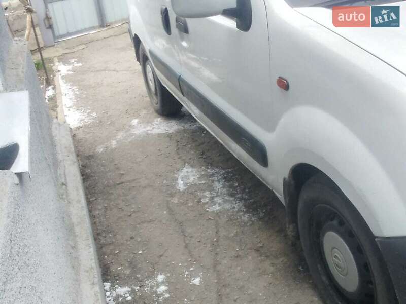 Nissan Kubistar 2006