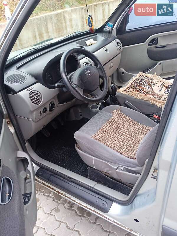 Минивэн Nissan Kubistar 2006 в Богородчанах