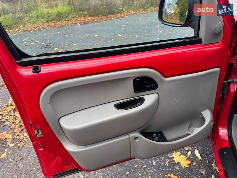 Минивэн Nissan Kubistar 2004 в Звягеле фото 17 Минивэн Nissan Kubistar 2004 в Звягеле