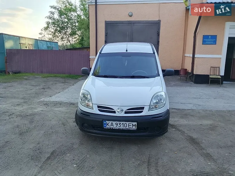 Nissan Kubistar 2004
