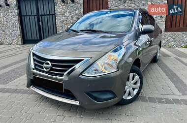Седан Nissan Latio 2014 в Белой Церкви