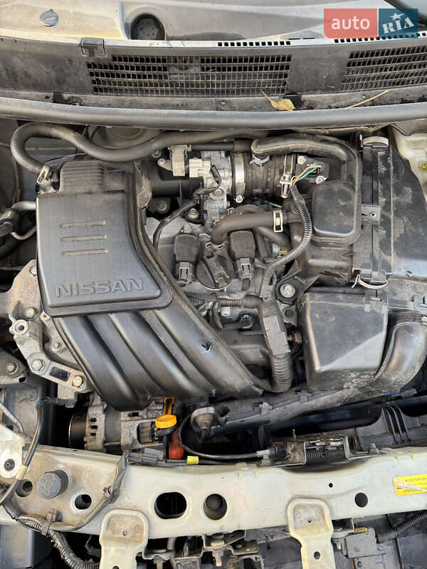 Седан Nissan Latio 2012 в Киеве