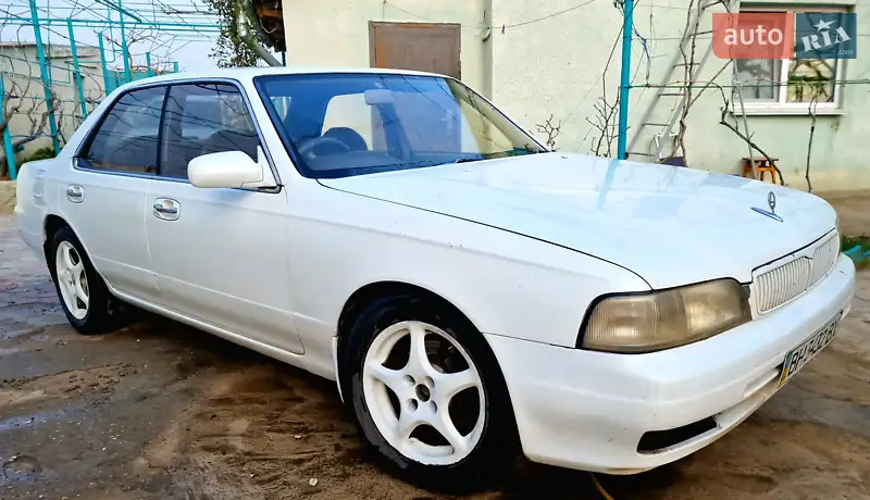 Nissan Laurel