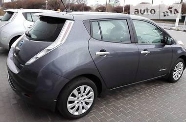 Хетчбек Nissan Leaf 2013 в Хмельницькому