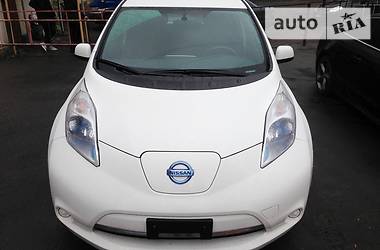 Хэтчбек Nissan Leaf 2015 в Киеве