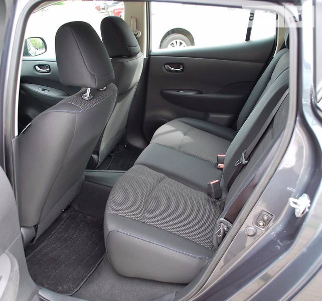 Хэтчбек Nissan Leaf 2013 в Одессе