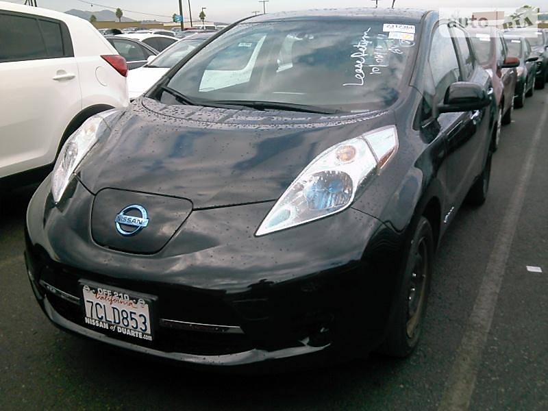 Хэтчбек Nissan Leaf 2013 в Одессе