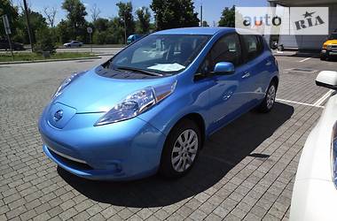 Хэтчбек Nissan Leaf 2014 в Запорожье