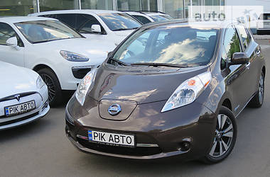 Хэтчбек Nissan Leaf 2016 в Киеве