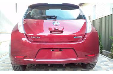 Хэтчбек Nissan Leaf 2015 в Умани